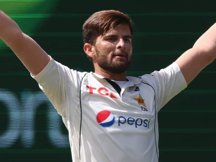 AUS vs PAK: शाहीन अफरीदी पर बरसे वसीम अकरम और वकार यूनिस, संगीन मामले पर बोले- या तो अमीर बन जाएं या... Shaheen Afridi rest in PAK vs AUS 3rd Test former Pakistani player Wasim Akram and Waqar Younis looked not happy with his decision AUS vs PAK: शाहीन अफरीदी पर बरसे वसीम अकरम और वकार यूनिस, संगीन मामले पर बोले- या तो अमीर बन जाएं या...