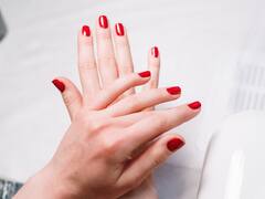 Take care of nails: आकर्षक आणि मजबूत नखे हवे आहेत? या टिप्स वापरा!