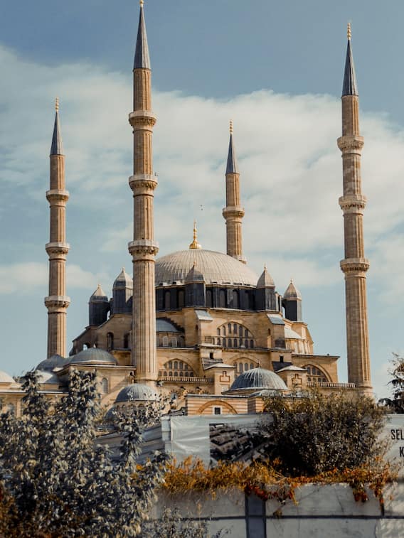 क्या इस्लाम में फोटो लेना हराम है? जानें