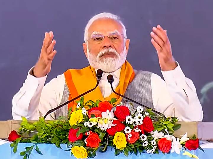 पीएम मोदी का विपक्षी गठबंधन इंडिया पर वार, 'कांग्रेस और लेफ्ट केरल में लूटने की स्वतंत्रता चाहती है, विचारधारा...'