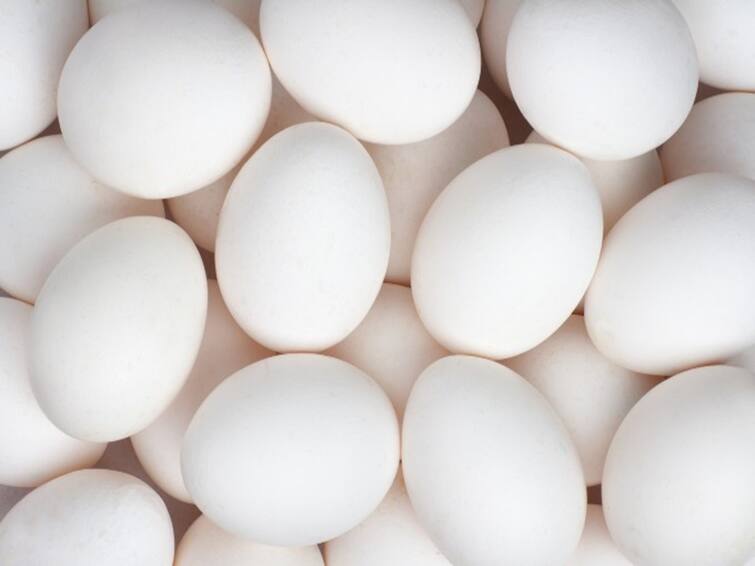 Eggs prices in Telangana are increasing day by day along with essentials Eggs Prices Hike: కోడిగుడ్ల ధరలు ఆకాశానికి! భరించలేకపోతున్న జనం