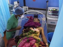 नक्सल मोर्चे पर तैनात CAF जवान ने सर्विस राइफल से खुद को मारी गोली, लहूलुहान हालत में साथियों ने पहुंचाया अस्पताल