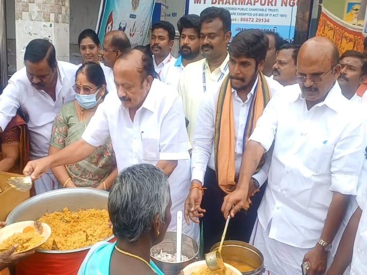 Dharmapuri  food distribution program called Pasikuta Vanga, Eat by a private charity 1000th day - TNN “பசிக்குதா வாங்க, சாப்பிடுங்க”..1000வது  நாளை தொட்ட திட்டம் - பெருமிதத்துடன் பேசிய அமைச்சர் பன்னீர்செல்வம்