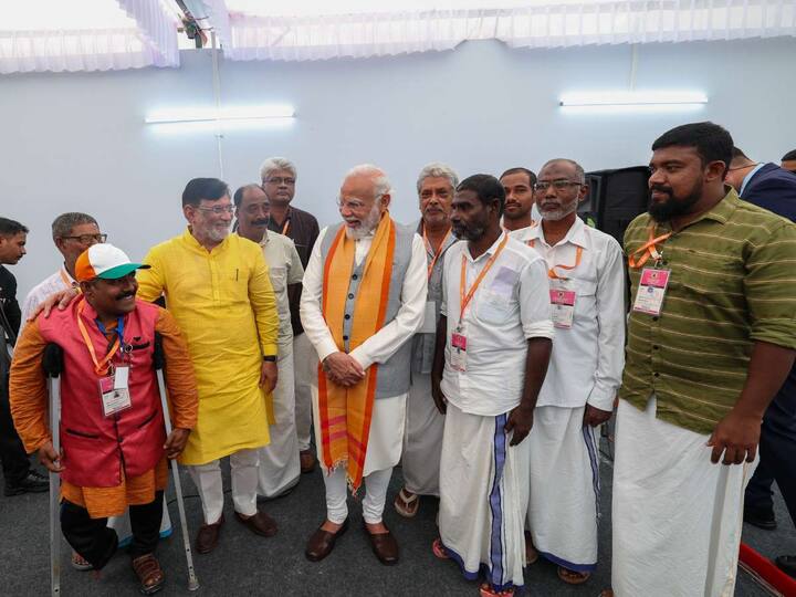 He listened to their experiences and shared anecdotes about how these schemes positively impacted their lives. (Image Source: X/@narendramodi)