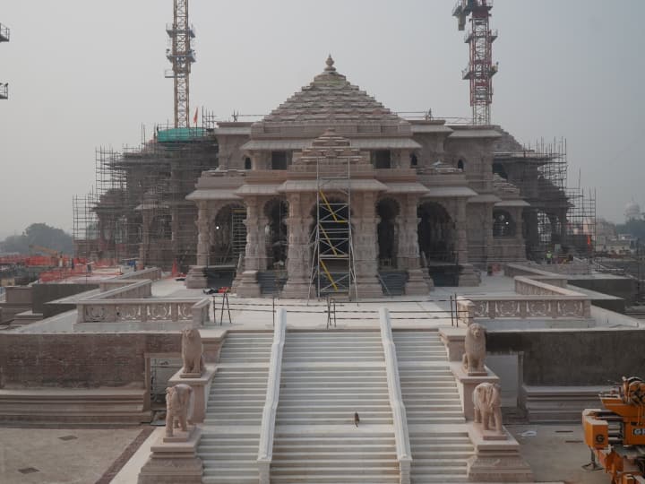 Ram Mandir Construction Committee Chairperson Nripendra Misra Said Ram temple completed December 2024 Ram Mandir News: कब तक पूरा हो जाएगा अयोध्या में बने तीन मंजिला भव्य राम मंदिर का निर्माण? जानें सबकुछ