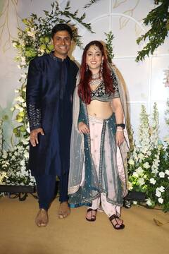 Just Married! Ira Khan And Nupur Shikhare Pose With Aamir Khan And Family; PICS