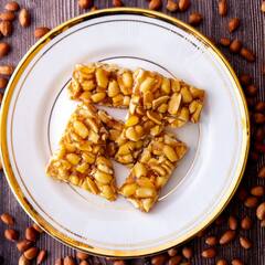 Gachak: ਸਰਦੀਆਂ 'ਚ ਗੁੜ ਵਾਲੀ ਗੱਚਕ ਖਾਣੇ ਦੇ ਫਾਈਦੇ ਹੀ ਫਾਈਦੇ