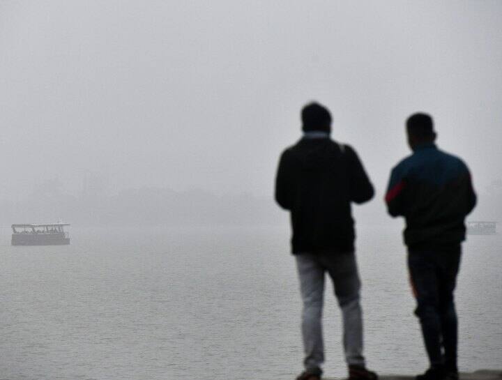 आईएमडी ने कहा कि अगले 4-5 दिनों के दौरान सुदूर दक्षिण प्रायद्वीपीय भारत में एक-दो स्थानों पर भारी बारिश की संभावना है.