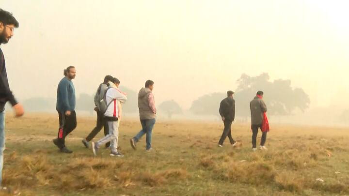 প্রশ্ন উঠছে, ২০১১-র পর থেকে বামেদের ক্রমাগত শক্তি-হ্রাসের যে প্রবণতা তৈরি হয়েছে, DYFI-এর ব্রিগেডে কি তাতে উল্টো-স্রোত দেখা দেবে? মীনাক্ষীদের ব্রিগেড থেকে লোকসভা ভোটে কি দাগ কাটতে পারবে সিপিএম?