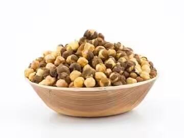 વજન ઘટાડવા માટે તેનું સેવન કરવામાં આવે છે.શેકેલા ચણામાં કાર્બોહાઇડ્રેટ, પ્રોટીન, ભેજ, , ફાઇબર, કેલ્શિયમ, આયર્ન અને અન્ય વિટામિન્સ હોય છે. આ જ કારણ છે કે તેના નિયમિત સેવનથી બ્લડ સુગર અને ડાયાબિટીસ નિયંત્રણમાં રહે છે. આ સિવાય શેકેલા ચણા હૃદય માટે પણ ફાયદાકારક છે. તેના ઘણા વધુ સ્વાસ્થ્ય લાભો છે.