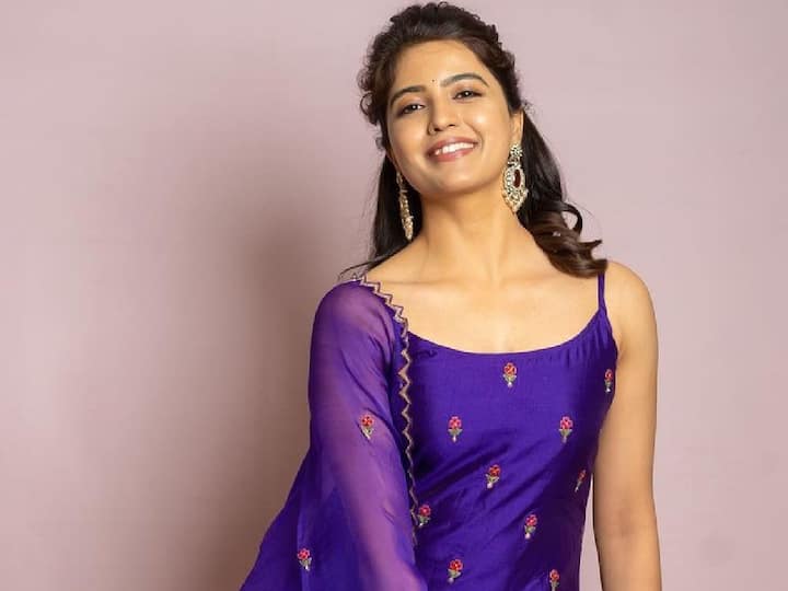 1994 ஆம் ஆண்டு பிறந்த இவர், கர்நாடக மாநிலம் பெங்களூருவில் பிறந்து வளர்ந்தார்.