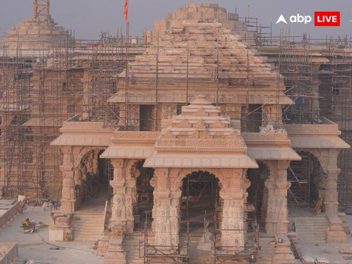 राम मंदिर के इस भव्य मंदिर की तस्वीरें आप देख सकते हैं और जल्द ही इस मंदिर के दर्शन कर सकते हैं.