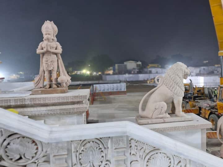 The Mandir is three-storied and has a total of 392 pillars and 44 doors.(Image Source: Manogya Lohewal)