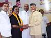 Ysrcp Leaders joins into TDP | చంద్రబాబు ఔట్‌డేటెడ్ లీడర్లను తెచ్చుకుంటున్నారా?| ABP Desam