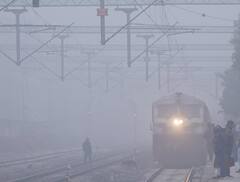 UP Weather Today: कड़ाके की ठंड से कांपा यूपी, शीतलहर को लेकर IMD ने जारी किया अलर्ट, जानें- कब मिलेगी राहत