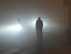 UP Weather Today: कड़ाके की ठंड से कांपा यूपी, शीतलहर को लेकर IMD ने जारी किया अलर्ट, जानें- कब मिलेगी राहत