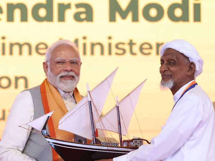 The development projects included the Kochi-Lakshadweep Islands Submarine Optical Fibre Connection project, aimed at overcoming the challenge of slow internet speed on Lakshadweep. (Image Source: X/@narendramodi)