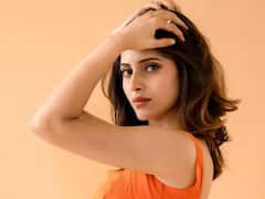 Oorvasivo Rakshasivo Ayesha Photos: ఊర్వశిలా కనిపించే రాక్షసి!