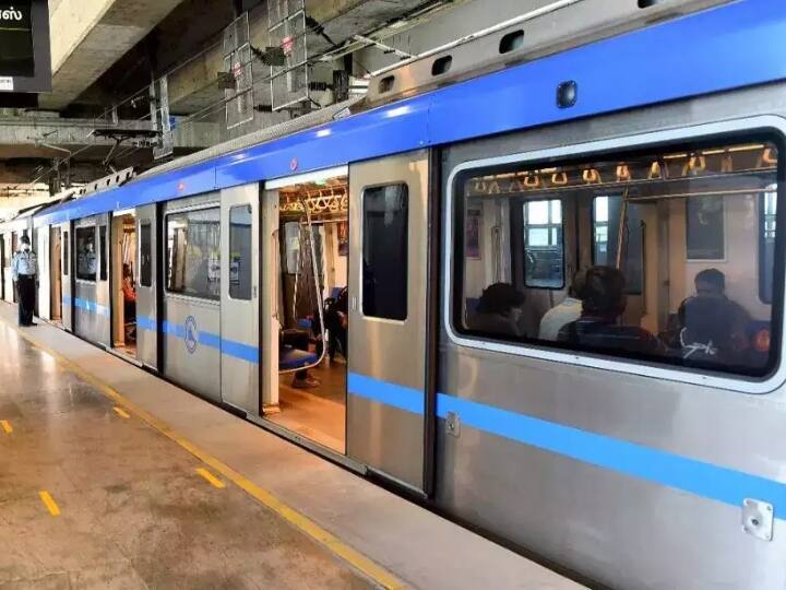 chennai metro rail service day after tommorrow 3 o clock marathon running Chennai Metro: சென்னையில் நாளை மறுநாள் அதிகாலை 3 மணி முதல் மெட்ரோ ரயில் இயக்கம்! இவங்கெல்லாம் இலவசமா போகலாம்!