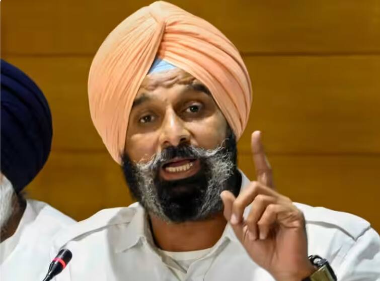 Bikram Majithia slams bhagwant mann  punjab bachao yatra Punjab Politics: ਉਹ ਦਿਨ ਦੂਰ ਨਹੀਂ ਕਿ ਸਾਰੇ ਪੰਜਾਬੀ ਭਗਵੰਤ ਭਜਾਉ ਯਾਤਰਾ ਕੱਢਣਗੇ, ਮਜੀਠੀਆ ਦੀ ਭਵਿੱਖਬਾਣੀ !