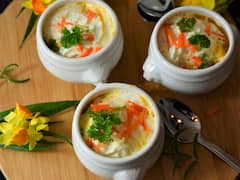 শীতের সবজি দিয়ে অল্প তেলেই বানিয়ে ফেলুন এই চিকেন স্যুপ, বাচ্চা থেকে বড় সবার মন কাড়বে