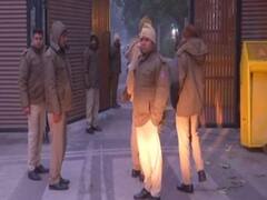 Delhi सीएम आवास के बाहर सुरक्षा का सख्त पहरा, पुलिस ने केजरीवाल के घर की ओर जाने वाले सभी रास्ते किए बंद