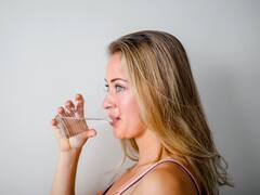 बिना गिलास धोए बार-बार पानी पीना हो सकता है खतरनाक