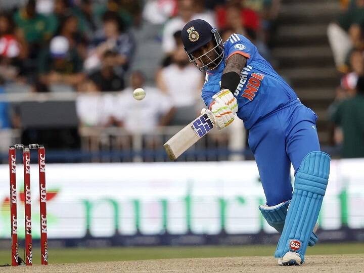 ICC Mens T20I Cricketer of the Year Nomination List Suryakumar Yadav Chance to win Suryakumar Yadav: इस साल भी 'टी20 क्रिकेटर ऑफ दी ईयर' की रेस में सूर्यकुमार, इन खिलाड़ियों को मिला है नॉमिनेशन