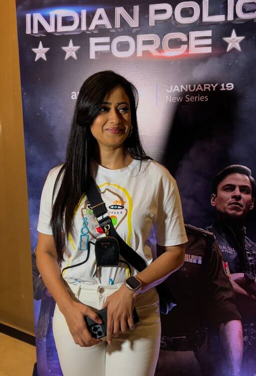 टीवी और बॉलीवुड की फेमस एक्ट्रेस श्वेता तिवारी भी इस इवेंट में शामिल हुई. जो कैजुअल लुक में भी कहर ढा रही थी.