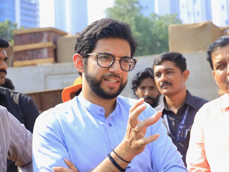 Aditya Thackeray on Mumbai Mahalaxmi Race course land claim that meeting held in some day ago regarding land Aditya Thackeray : महालक्ष्मी रेसकोर्स संदर्भात आदित्य ठाकरेंचा खळबळजनक दावा, दोन-तीन व्यक्ती....