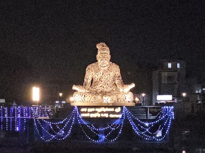 திருவள்ளுவர் சிலையை முதலமைச்சர் ஸ்டாலின் காணொலி காட்சி மூலம் திறந்து வைத்தார்.