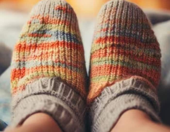Health Tips :  हवामान कोणतेही असो, तुमचे हात पाय बर्फासारखे थंड राहिल्यास तुम्हाला हा गंभीर आजार होऊ शकतो. अशा लोकांच्या समस्या हिवाळ्यात मोठ्या प्रमाणात वाढू शकतात.