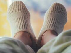 Health Tips: ਜੇਕਰ ਤੁਹਾਡੇ ਹਰੇਕ ਮੌਸਮ 'ਚ ਬਰਫ ਵਾਂਗ ਠੰਡੇ ਰਹਿੰਦੇ ਪੈਰ, ਤਾਂ ਹੋ ਸਕਦੀ ਇਹ ਖਤਰਨਾਕ ਬਿਮਾਰੀ