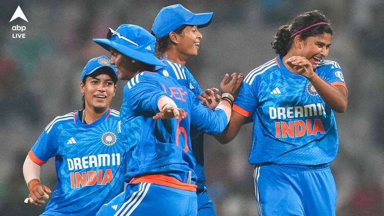 IND W vs AUS W: Titas Sadhu took 4 wickets as India Women Team won by 9 wickets against Australia Women Team in 1st T20 IND W vs AUS W: বল হাতে বিধ্বংসী চুঁচুড়ার তিতাস, প্রথম টি-টোয়েন্টিতে অস্ট্রেলিয়াকে হারাল ভারত