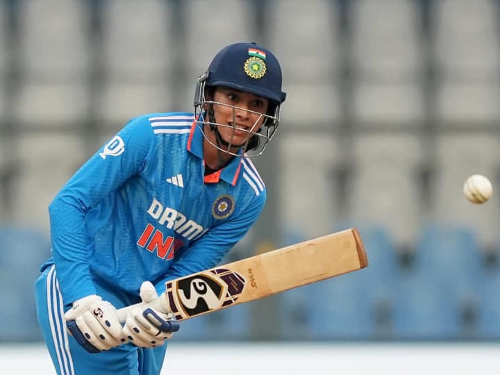 smriti-mandhana-become-second-indian-women-batter-to-cross-3000-t20i-runs-and-over-all-6th Smriti Mandhana: સ્મૃતિ મંધાનાએ રચ્યો ઈતિહાસ, T20Iમા 3 હજાર રન બનાવનાર બીજી ભારતીય બની