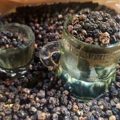 Black Pepper: ਰਸੋਈ 'ਚ ਆਮ ਪਾਈ ਜਾਣ ਵਾਲੀ ਕਾਲੀ ਮਿਰਚ ਦੇ ਹਨ ਗਜ਼ਬ ਦੇ ਫਾਇਦੇ