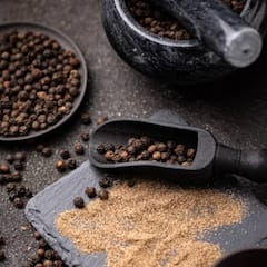 Black Pepper: ਰਸੋਈ 'ਚ ਆਮ ਪਾਈ ਜਾਣ ਵਾਲੀ ਕਾਲੀ ਮਿਰਚ ਦੇ ਹਨ ਗਜ਼ਬ ਦੇ ਫਾਇਦੇ