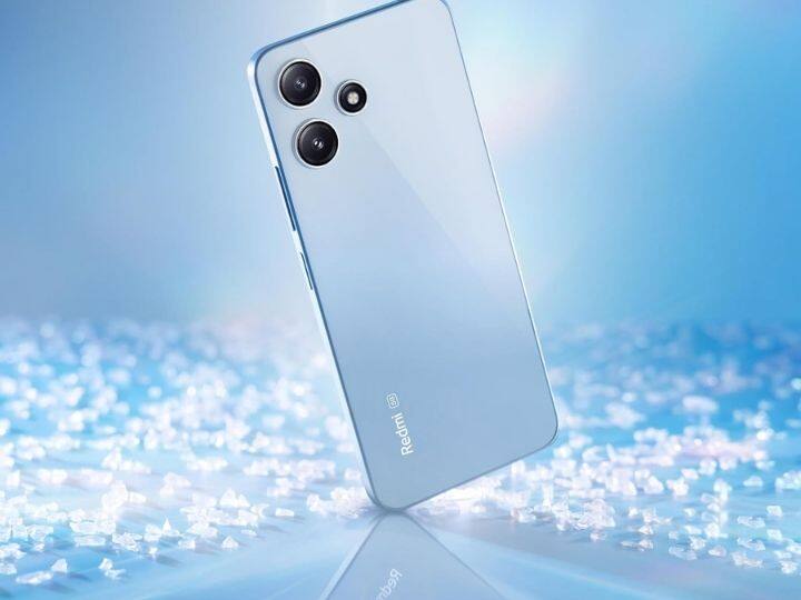Redmi 12 5G: जिन लोगों को एकदम सस्ते में 5G पर स्विच करना है उनके लिए रेडमी का ये फोन अच्छा है. इसमें 5000 एमएएच की बैटरी, स्नैपड्रैगन 4 जेन 2 और 50MP का कैमरा मिलता है.