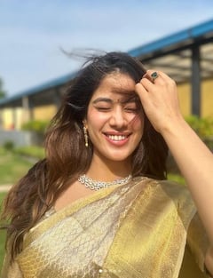 Janhvi Kapoor: ਜਾਹਨਵੀ ਕਪੂਰ ਨੂੰ ਸਾੜੀ 'ਚ ਦੇਖ ਕੇ ਫੈਨਜ਼ ਹੋਏ ਦੀਵਾਨੇ, ਕਿਹਾ- ਸ਼੍ਰੀਦੇਵੀ ਪਾਰਟ 2