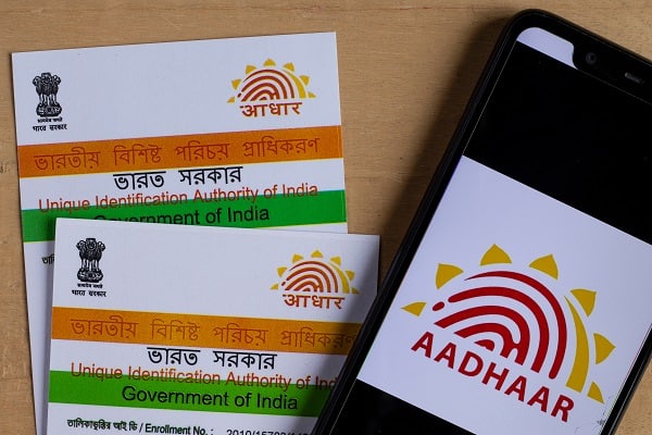 How To Update Aadhaar Card: UIDAI ਦੁਆਰਾ ਜਾਰੀ ਕੀਤਾ ਆਧਾਰ ਕਾਰਡ ਇੱਕ ਮਹੱਤਵਪੂਰਨ ਦਸਤਾਵੇਜ਼ ਹੈ। ਮੋਬਾਈਲ ਸਿਮ ਤੋਂ ਲੈ ਕੇ ਸਰਕਾਰੀ ਕੰਮਾਂ ਤੱਕ ਹਰ ਕੰਮ ਲਈ ਆਧਾਰ ਕਾਰਡ ਜ਼ਰੂਰੀ ਹੈ। ਘਰ ਦਾ ਪਤਾ ਜਾਂ ਮੋਬਾਈਲ ਨੰਬਰ ਬਦਲਣ ਤੋਂ ਬਾਅਦ ਸਾਨੂੰ ਆਪਣਾ ਆਧਾਰ ਕਾਰਡ ਅਪਡੇਟ ਕਰਨਾ ਹੋਵੇਗਾ। UIDAI ਨੇ ਆਧਾਰ ਕਾਰਡ ਨੂੰ ਅਪਡੇਟ ਕਰਨ ਨੂੰ ਲੈ ਕੇ ਅਹਿਮ ਜਾਣਕਾਰੀ ਦਿੱਤੀ ਹੈ।