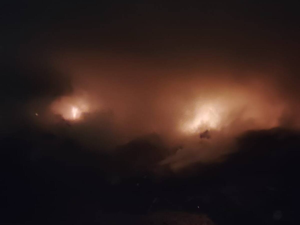 Delhi: Massive Fire Near Modi Mill Flyover Disrupts Traffic, Commuters Advised To Avoid Route