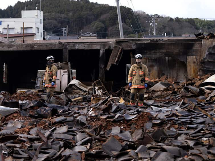 Japan Earthquake: Death Toll Reaches 100 As Rescuers Pull Out People From Rubble