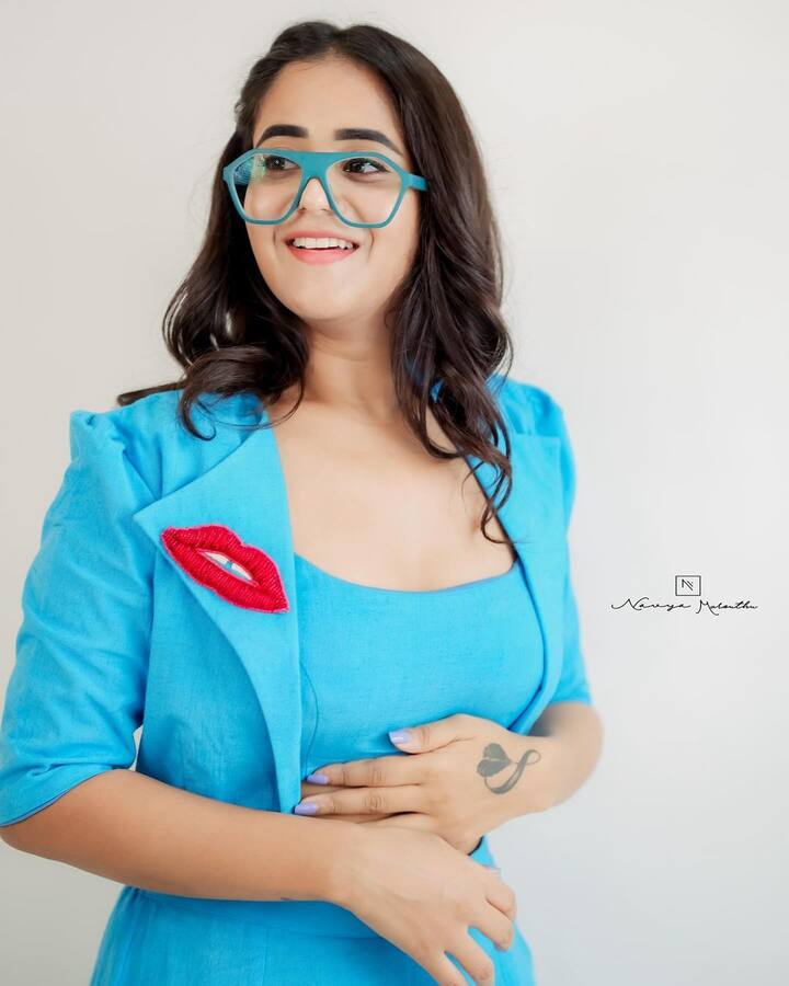 దీప్తి సునయన ఫోటోలు(Image Courtesy: deepthi_sunaina/instagram)
