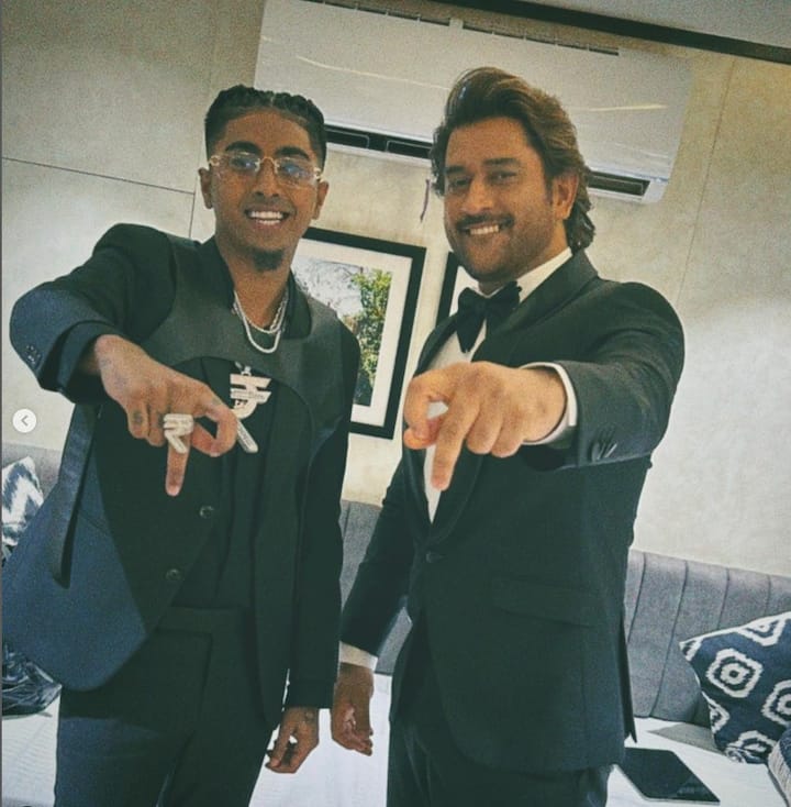 ਉਹ ਅਕਸਰ ਆਪਣੇ ਕੰਸਰਟ ਕਾਰਨ ਸੁਰਖੀਆਂ ਬਟੋਰਦਾ ਰਹਿੰਦਾ ਹੈ। ਇਸ ਵਿਚਾਲੇ ਉਸਦੀ ਇੱਕ ਤਸਵੀਰ ਇੰਟਰਨੈੱਟ ਉੱਪਰ ਤੇਜ਼ੀ ਨਾਲ ਵਾਇਰਲ ਹੋ ਰਹੀ ਹੈ, ਜਿਸ ਨੇ ਸਭ ਦੇ ਹੋਸ਼ ਉੱਡਾ ਦਿੱਤੇ ਹਨ।