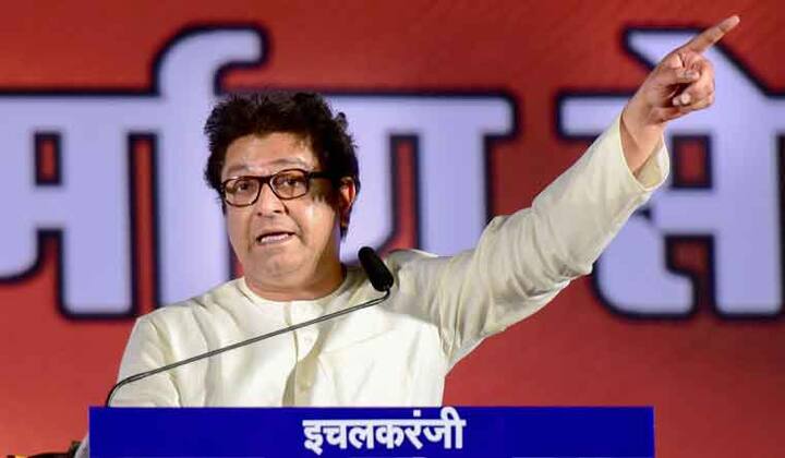 साखर कारखाने हवेत म्हणून ज्या मराठवाड्यात पाण्याचं दुर्भिक्ष आहे तिथे सर्वाधिक पाणी लागणारं उसाचं पीक घेतलं जातंय. त्यासाठी जमिनीतून अतोनात पाणी शोषलं जातंय. भूजल पातळी अशीच कमी होत गेली तर पुढच्या ४०-५० वर्षात मराठवाड्याचा वाळवंट होईल आणि ती जमीन पुन्हा पुर्वव्रत करायला १५० वर्ष लागतील असा नॅशनल जिओग्राफिकचा अहवाल आहे.