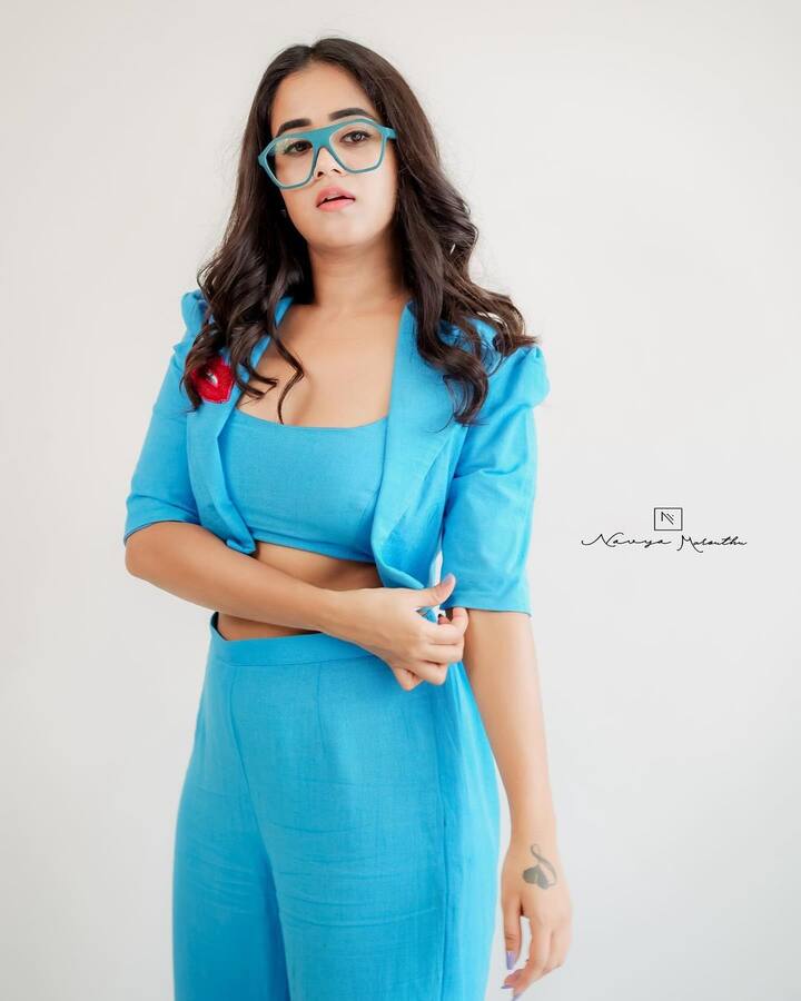 దీప్తి సునయన ఫోటోలు(Image Courtesy: deepthi_sunaina/instagram)