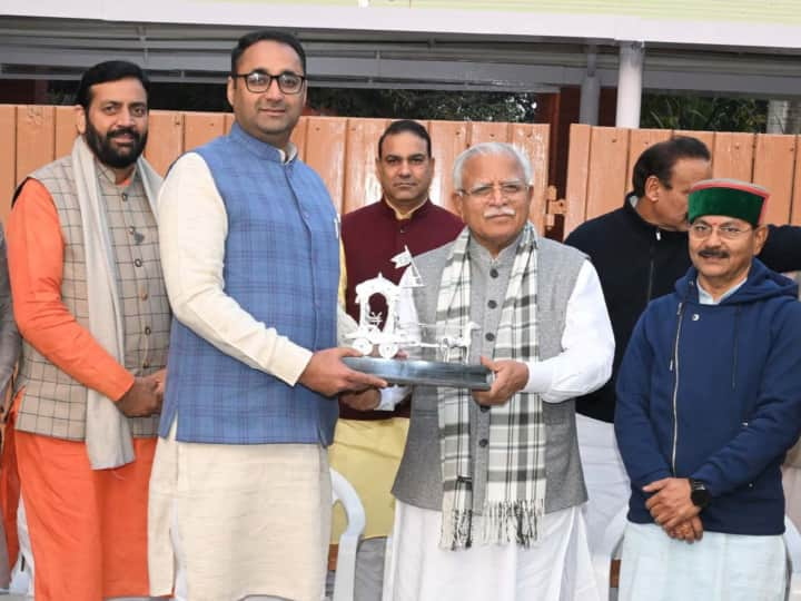 BJP made Kamal Yadav the new district president of Gurugram Expressed gratitude to CM Manohar Lal Khattar ann Gurugram: बीजेपी जिला अध्यक्ष कमल यादव बोले- 'चुनावों के लिए हम तैयार, फिर बनेगी सरकार'