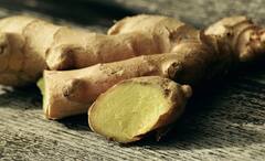 Ginger Juice Benefits: নিয়ম করে গলায় ঢালুন আদার রস, ছুঁতে পারবে না রোগভোগ