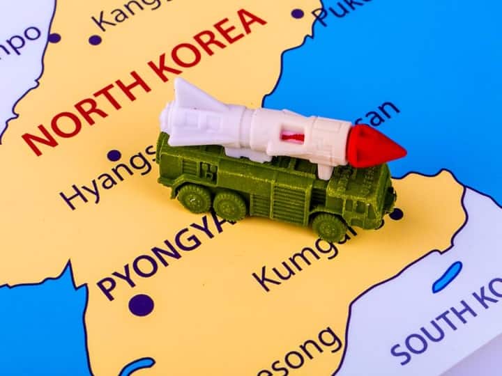 North and South Korea Divided history of korean war Explained பனிப்போருக்கு இரையான கொரிய தீபகற்பம்: கொரியா நாடுகள் பிரிய காரணம் என்ன?