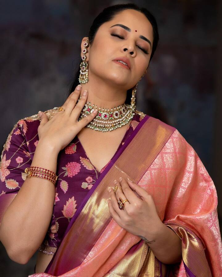 అనసూయ భరద్వాజ్ శారీ ఫోటోలు (Image Courtesy : itsme_anasuya / instagram)